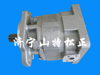 进口装载机WA470-6齿轮泵424-22-31200