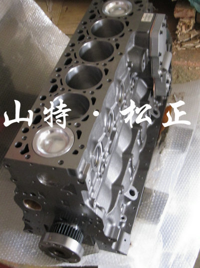 卡特C18发动机机体组件3013018