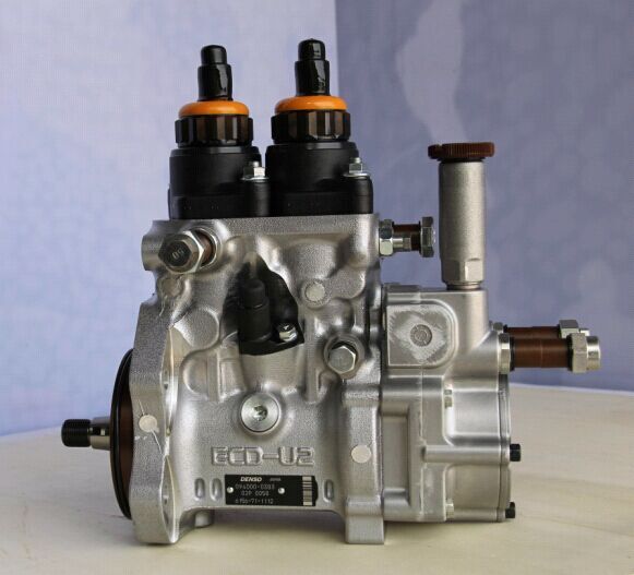 小松PC400-8柴油泵总成6251-71-1120,小松柴油泵