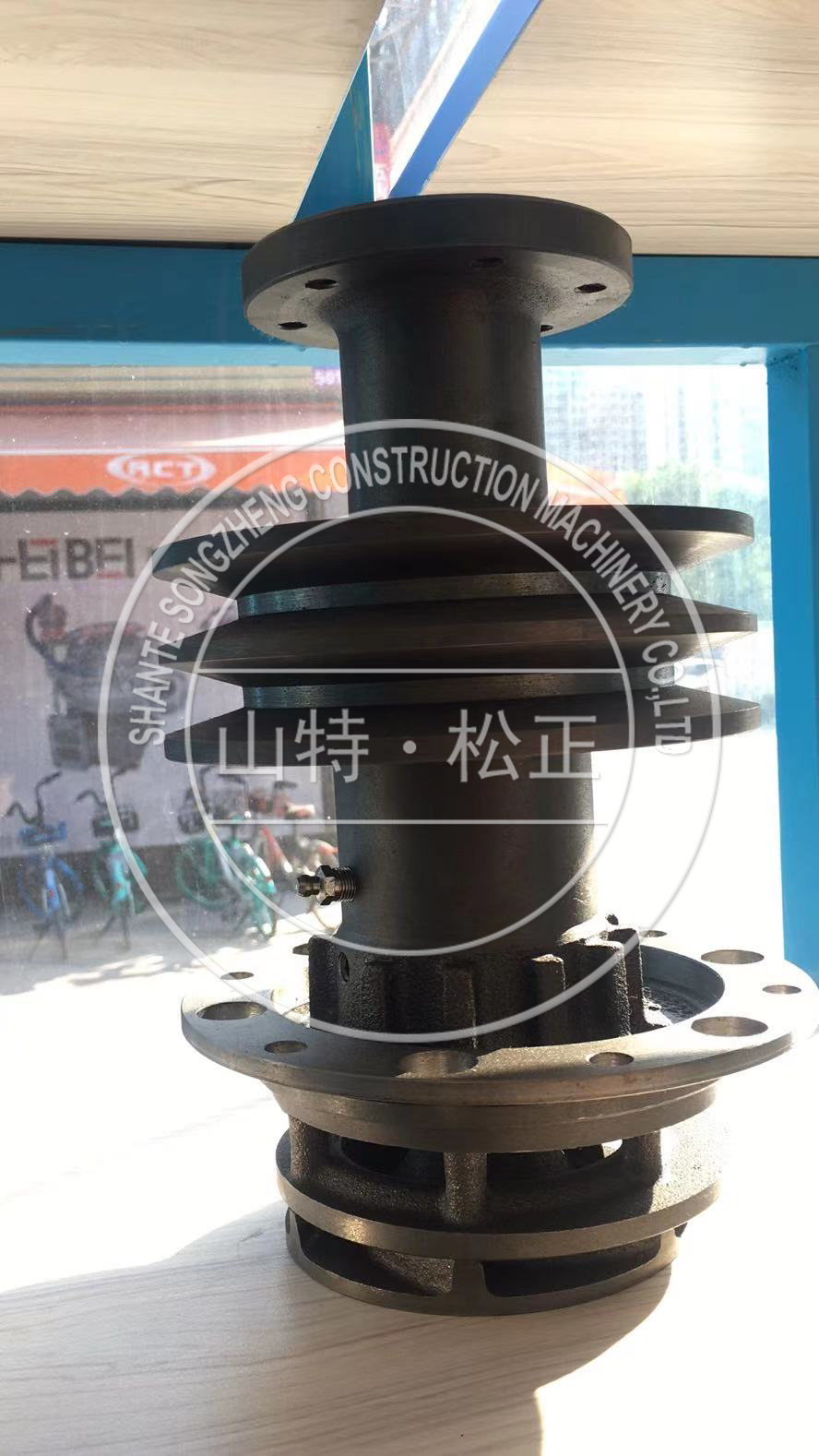 进口发动机配件水泵芯子6676-62-1024
