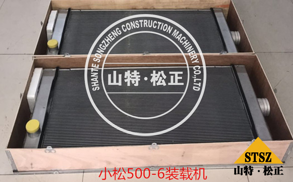 进口自卸卡车配件HD785-7水箱561-03-81633进口散热器
