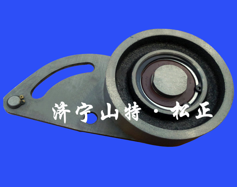 PC300-6皮带涨紧轮