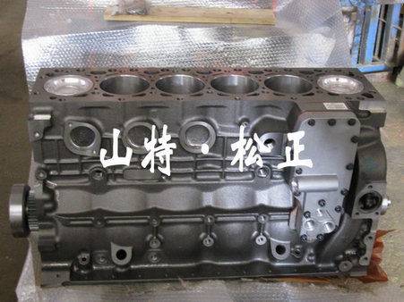 进口挖掘机PC450-8国产缸体6251-21-1100   