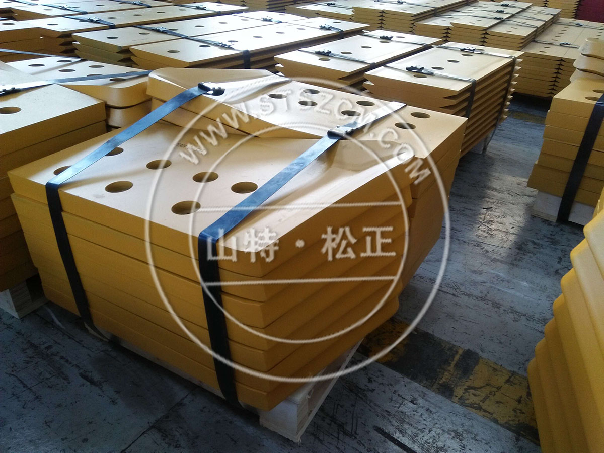 进口推土机D155A-6R刀板17A-71-46621