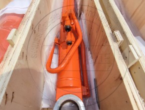 Hitachi 日立 ZX350LC动臂油缸右侧4706183  Boom cylinder right _Цилиндр штанги правый