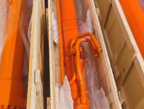 Hitachi 日立ZX210W-3 动臂油缸右侧4646652 BOOM CYLINDER LEFT _ГИДРОЦИЛИНДР