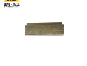 小松平地机GD555耐磨条23B-70-31331