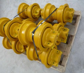 进口矿山挖掘机PC2000底盘配件21T-30-00550支重轮总成-济宁山特松正工程机械