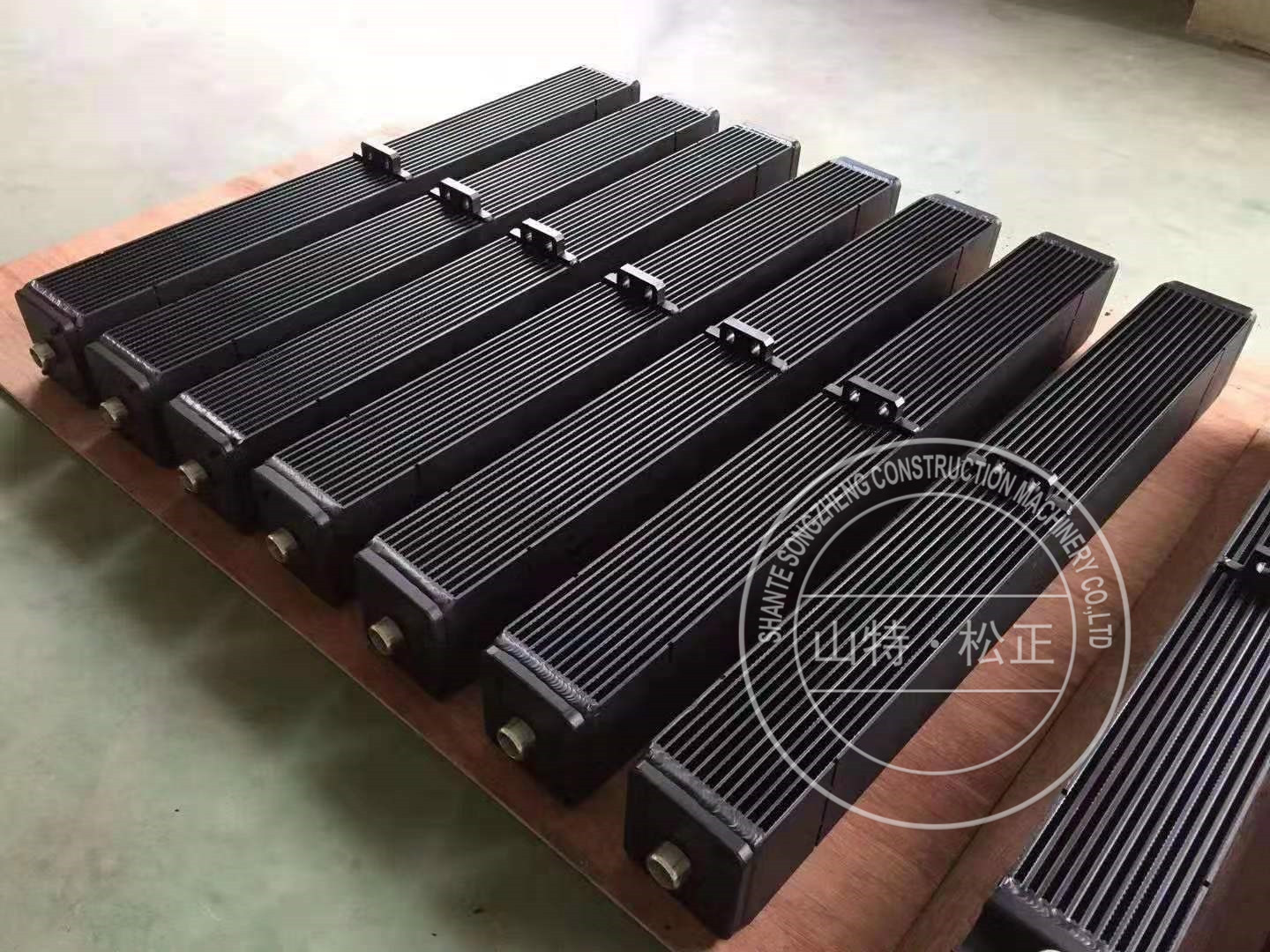 Caterpillar 水箱 散热器 4P7586 Radiator, D5H(Dozer)