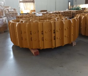  Bulldozer D85ESS track Assembly 14U-32-01202, chassis accessories