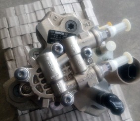  bulldozer D65E-12 diesel pump 6150-71-1170, fuel injection pump