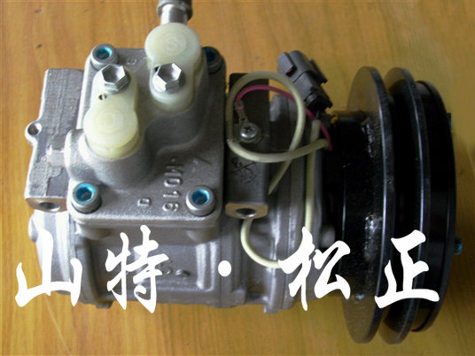 空气压缩机11Y-979-5450适用于D155A-5推土机，进口发动机配件