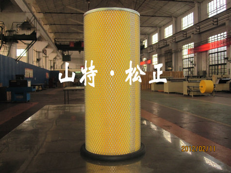 山推推土机SD23空气滤清器总成6127-82-7106，山推配件