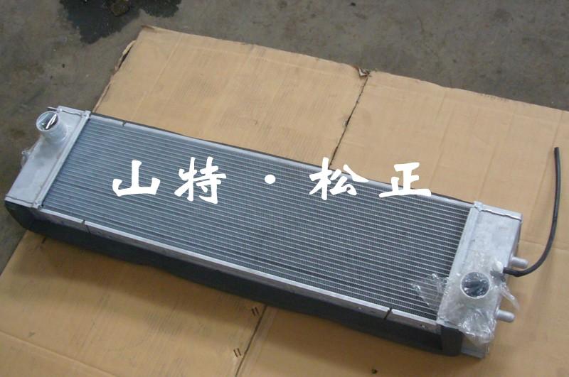 卡特966L装载机散热器芯398-3232，工程机械冷却系统配件