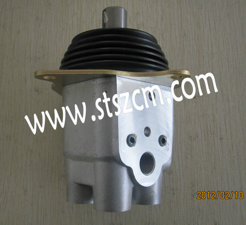 进口进口矿山挖机PC1250-7操纵PPC阀702-16-05091，操作手柄PPC阀