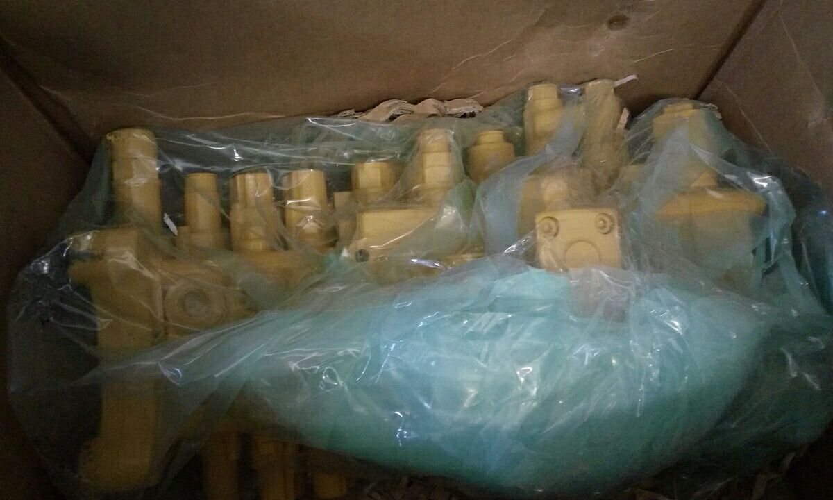 进口挖机配件_进口推土机配件_PC160-7主阀 多路阀 分配阀723-56-16104