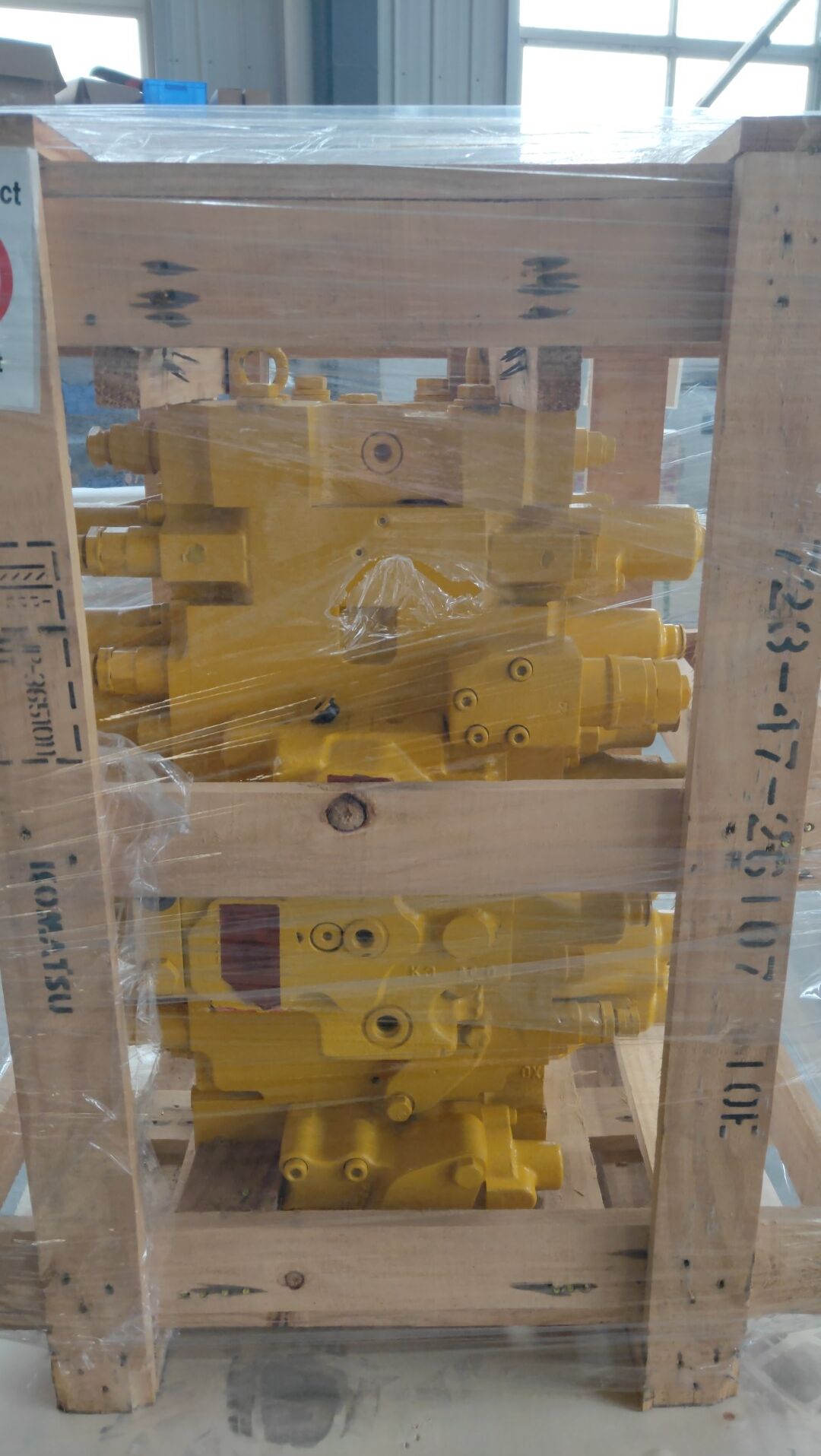 进口挖掘机配件_供应主阀_进口PC300-7原装分配阀总成