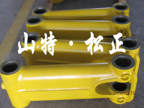 进口挖掘机PC360-7工字架总成207-70-00480，进口工形架