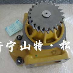 进口推土机D475A-5发动机水泵6215-61-9100，进口水泵总成