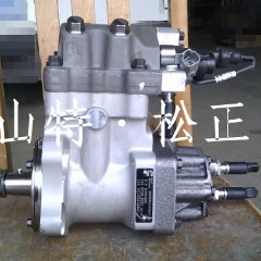 进口装载机WA500-3柴油泵 6217-71-1122，发动机柴油泵总成