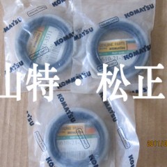 进口矿卡HD465-7曲轴前油封6216-21-3170，批发各种密封件