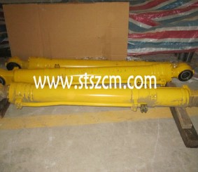进口推土机D375A-3叶片倾斜油缸195-63-08132，供应进口推土机配件