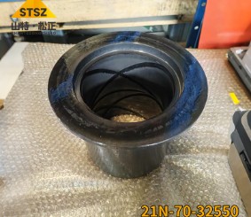 大型挖掘机PC1250-8马拉头衬套21N-70-32550，斗杆翻边衬套