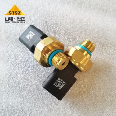 压力传感器6744-81-4010适用于SAA6D107E发动机，供应SAA6D107E发动机零件