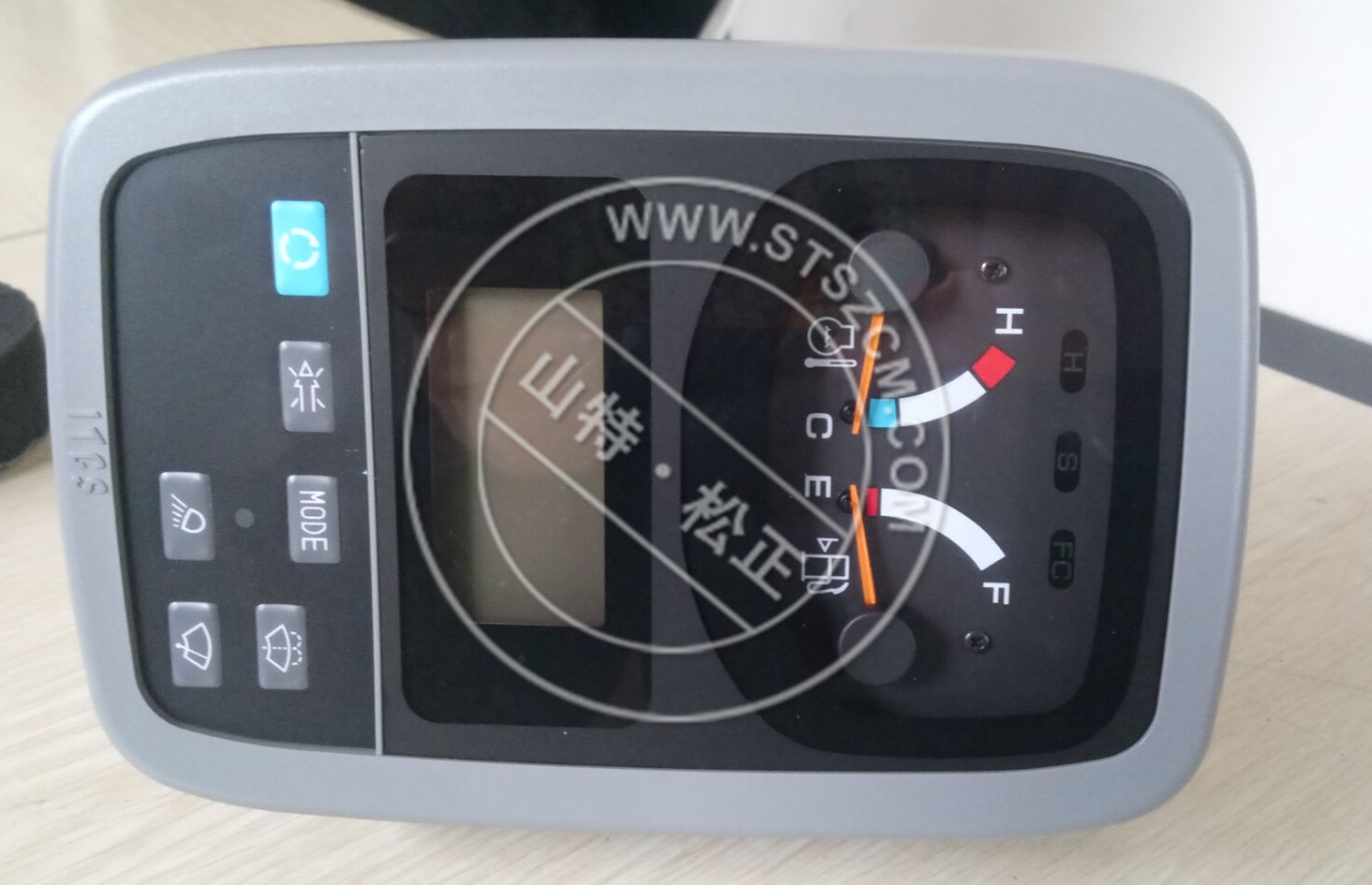 供应进口D375A-6显示屏7831-69-1305，7831-69-1302，7831-69-1301