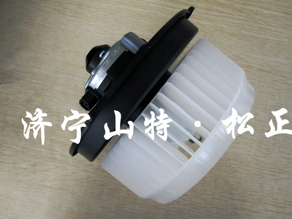 供应进口HD785-7空调鼓风机马达AN51500-10770，进口原厂配件