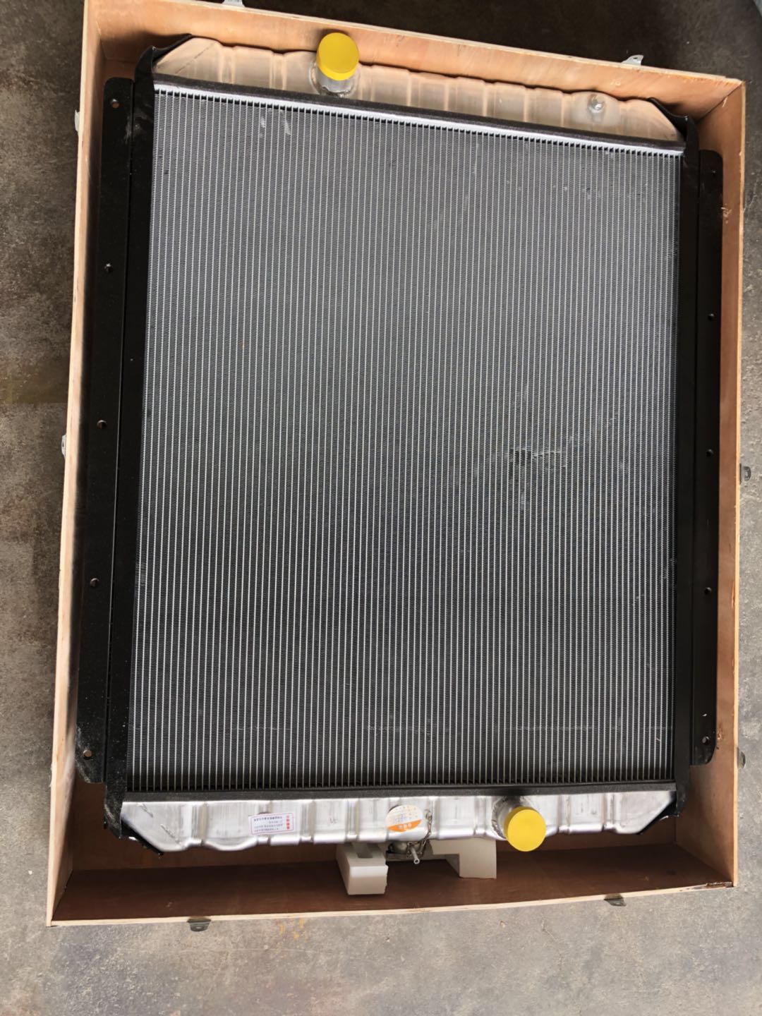 供应进口PC300-6液压油散热器207-03-61110，进口原厂配件