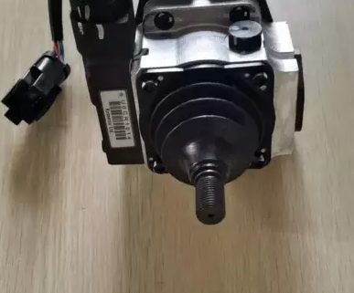 供应 进口推土机D65-12操作手柄总成14X-43-23410 进口推土机配件