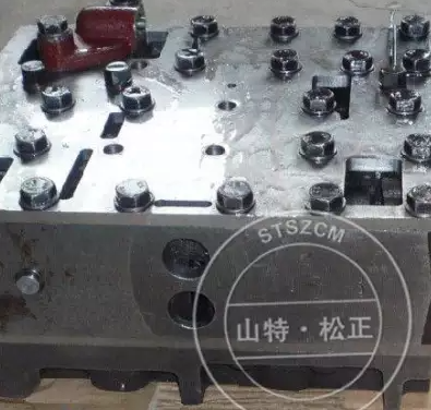 进口推土机配件 山推SD22分配阀变速阀723-57