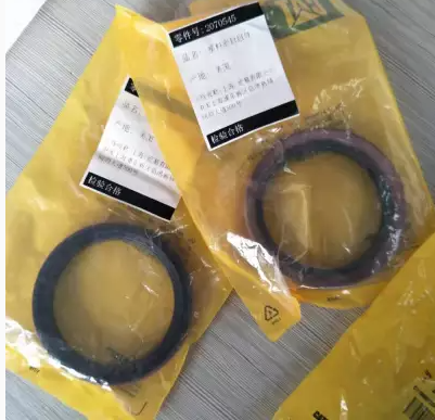 CAT卡特挖机349D2L铲斗油封包333-8675