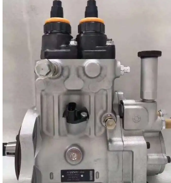 进口矿用自卸车HD475A-5燃油喷射器6215-11-3600  适用发动机SDA12V140E