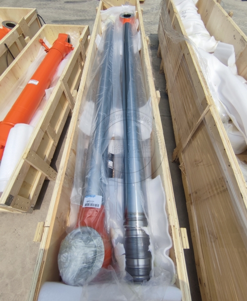 Hitachi 日立 ZX470LC活塞杆XB00001288 PISTON ROD_Шток гидроцилиндра